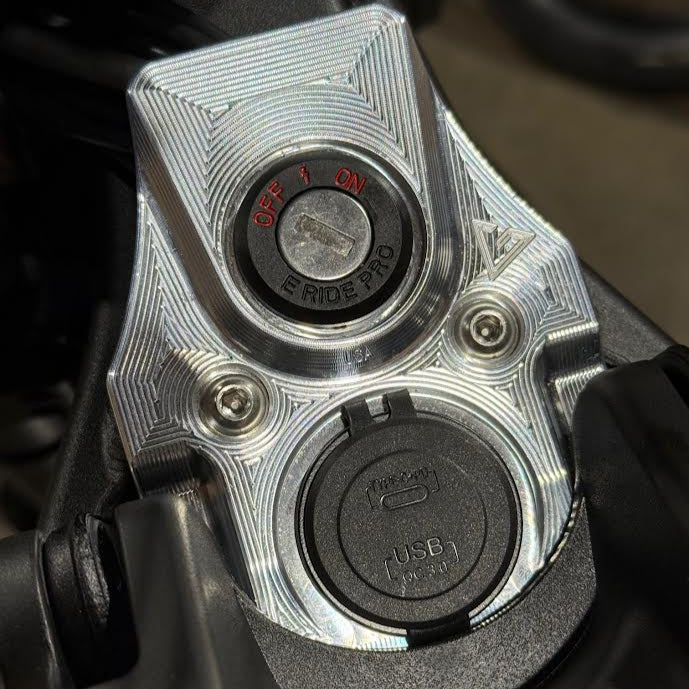 Vanguard's Garage Ignition Cover E-Ride Pro S/SS/SR - Polished