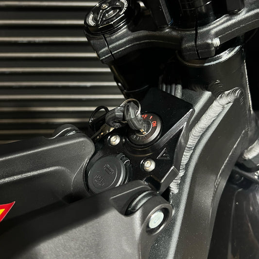 Vanguard's Garage Ignition Cover E-Ride Pro S/SS/SR